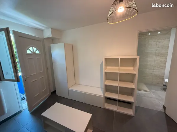 Très Beau Studio Meublé de 20m2 à Louer à Epone-Elisabethville (78680)