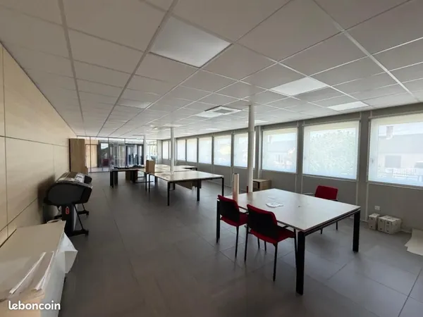 Bureaux 433 m²