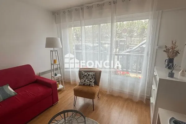 Studio 1 pièce 25 m²
