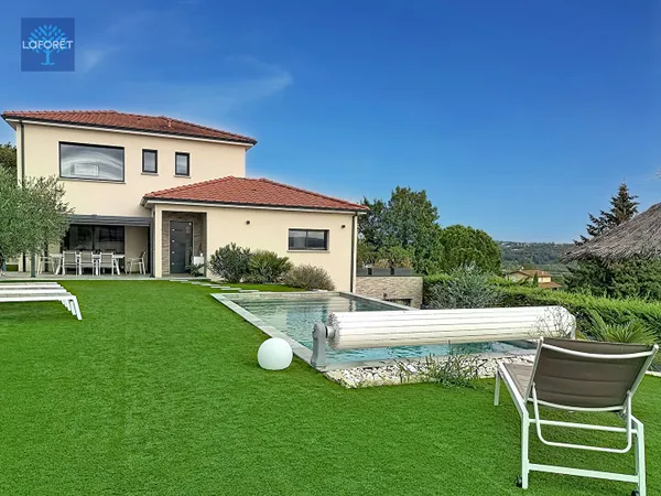 Maison 6 pièces 145 m²