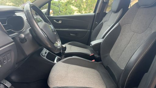 Renault Captur 1.2 TCe 120 Energy - Intens – 2018 – 48768 km – Essence – Boîte Manuelle — photo 12