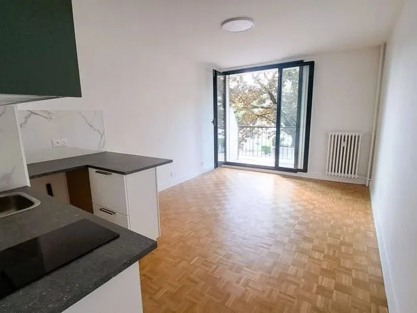 Appartement 6 pièces 23 m²
