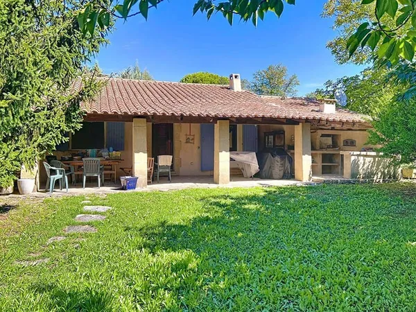 Maison de plain-pied 5 pièces 90 m²