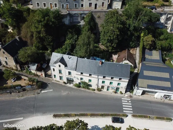 Local commercial 19 pièces 465 m² Troo