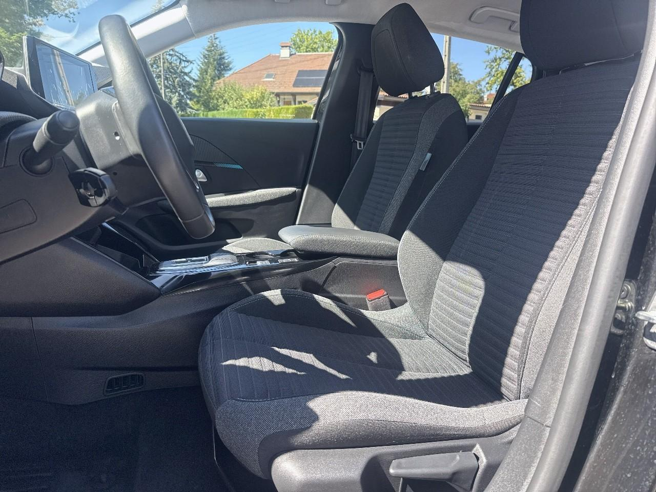 Peugeot 208 e-208 style moteur electrique 136ch (100 kw) - bat — photo 9