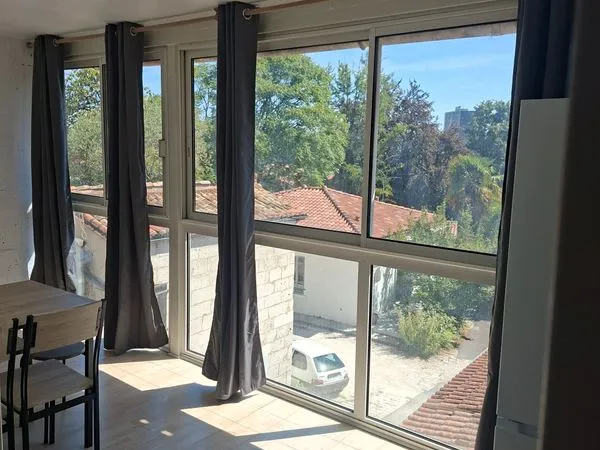 Appartement meublé 3 pièces 52m2