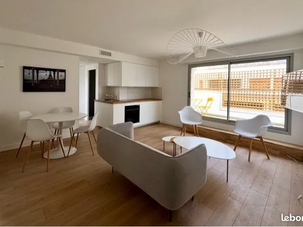 Neuilly-sur-Seine central - superbe appartement meublé, 39m2, refait à neuf par un architecte, terra