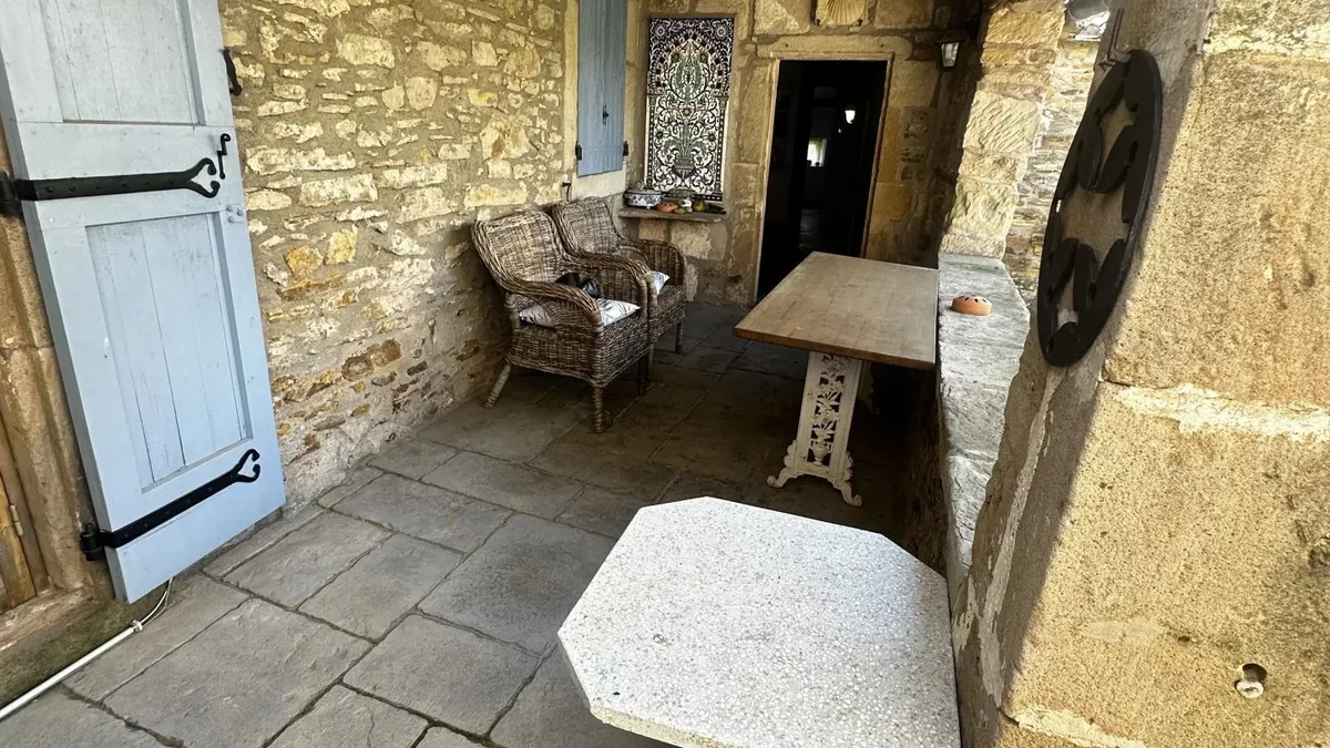 Photo 5