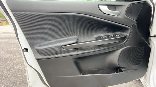 Alfa Romeo Giulietta 1.4 MultAir 170 BVA - Super Pack Veloce – 2018 – 81955 km – Essence – Boîte Automatique — photo 21
