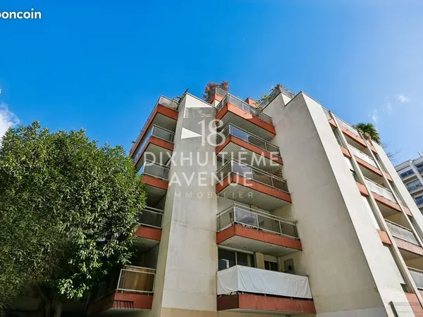 Studio 1 pièce 31 m²