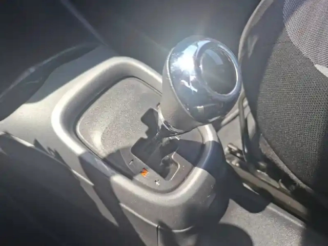 Toyota Aygo 1.0 vvt-i x-shift — photo 17