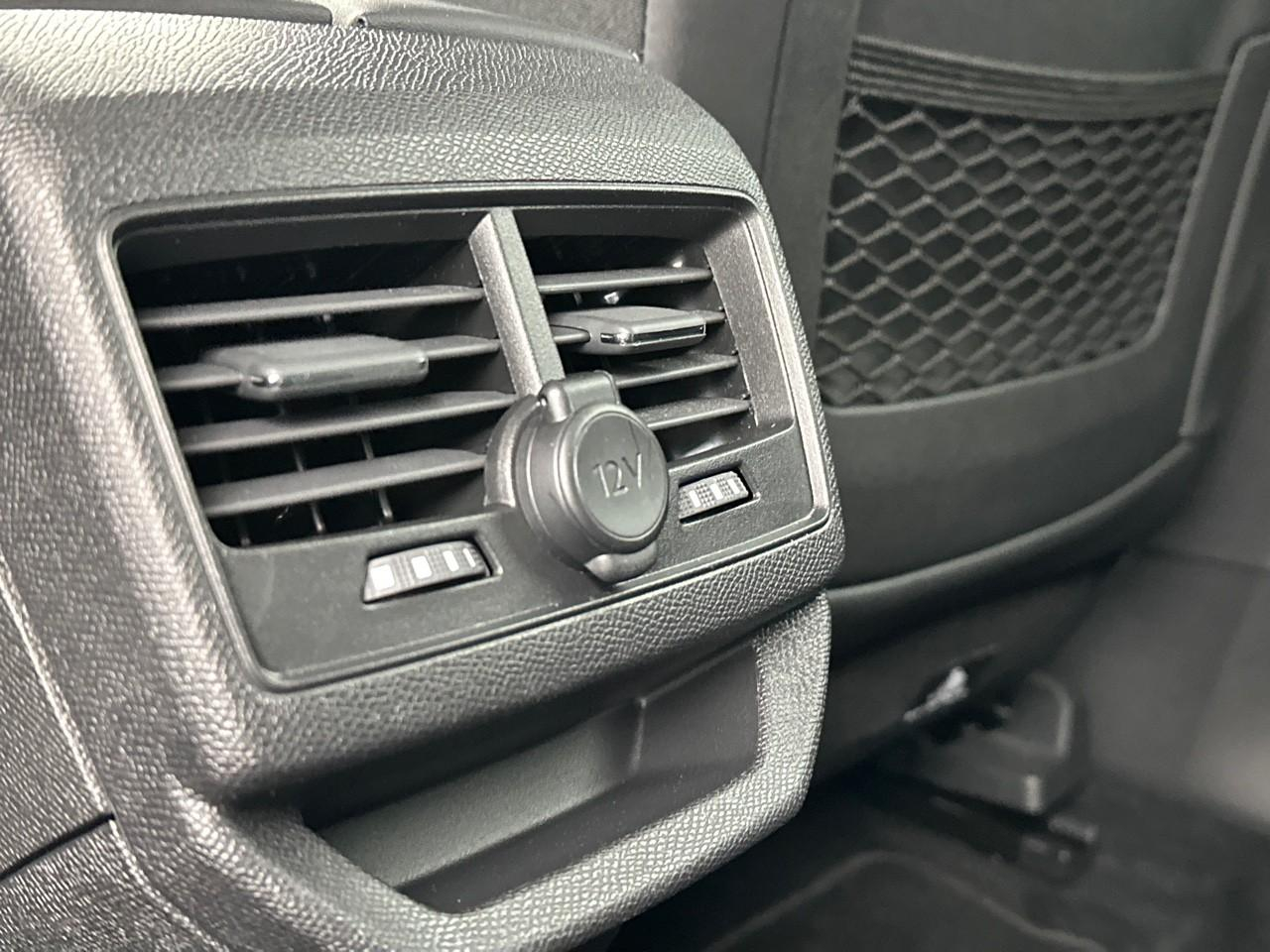 Peugeot 3008 puretech 130ch s&s eat8 allure pack — photo 35