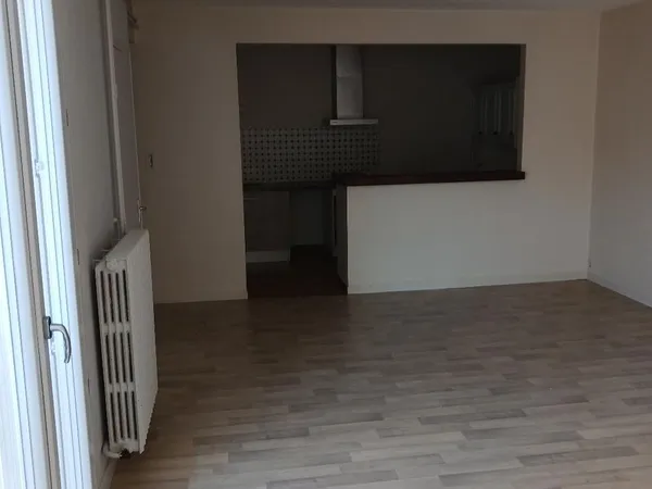 Loue Aurillac appartement T2