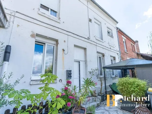 Maison de ville 10 pièces 180 m²