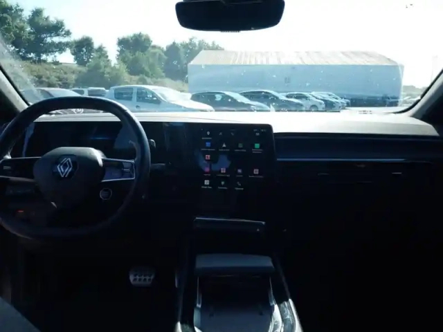 Renault Austral mild hybrid 160 auto — photo 20
