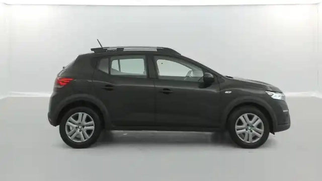 Dacia Sandero eco-g 100 — photo 24