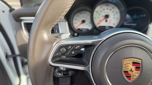 Porsche Macan 3.6 400 PDK - Turbo – 2017 – 126163 km – Essence – Boîte Automatique — photo 16