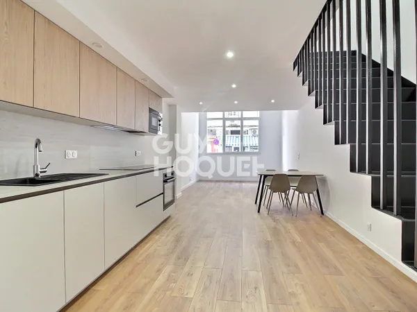 AJACCIO ? QUARTIER DU TRIBUNAL ? T2 DUPLEX MEUBLÉ NEUF ? 54 m²