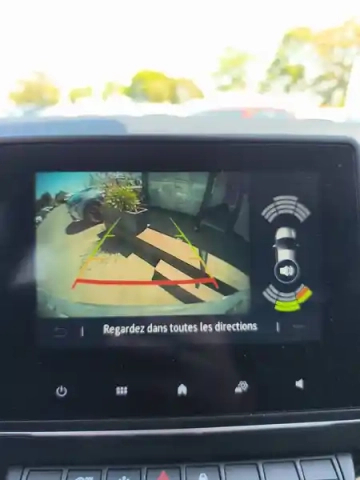 Renault Captur mild hybrid 160 edc — photo 19