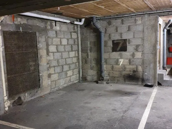 Loue parking - 10m²