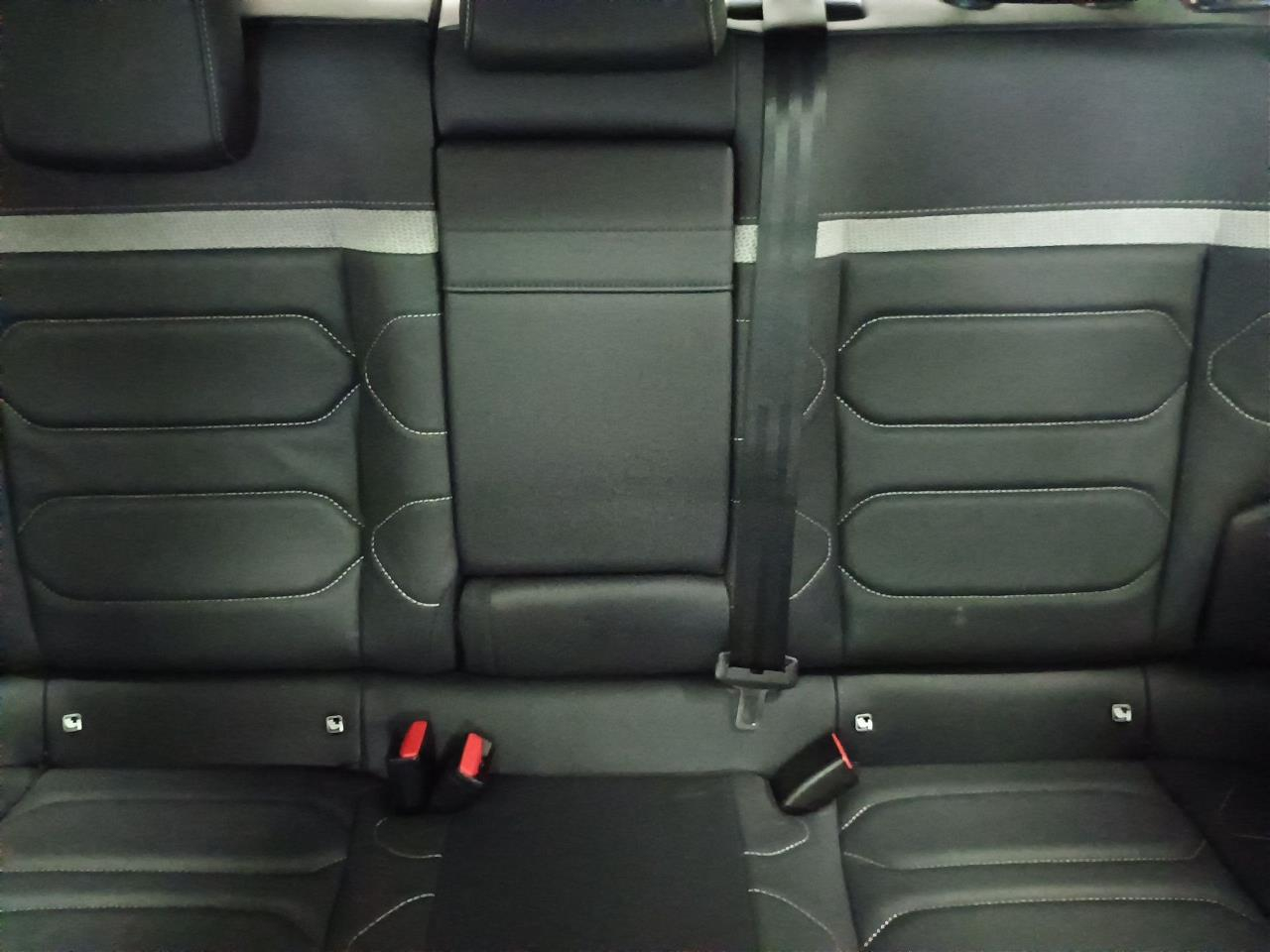 Citroën C4 — photo 16