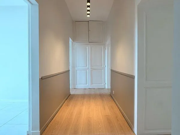 Élégant appartement de caractère 119 m2 avec parking - 3 chambres - Centre historique