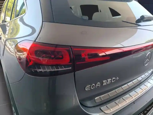 Mercedes Eqa 250+ edition — photo 11