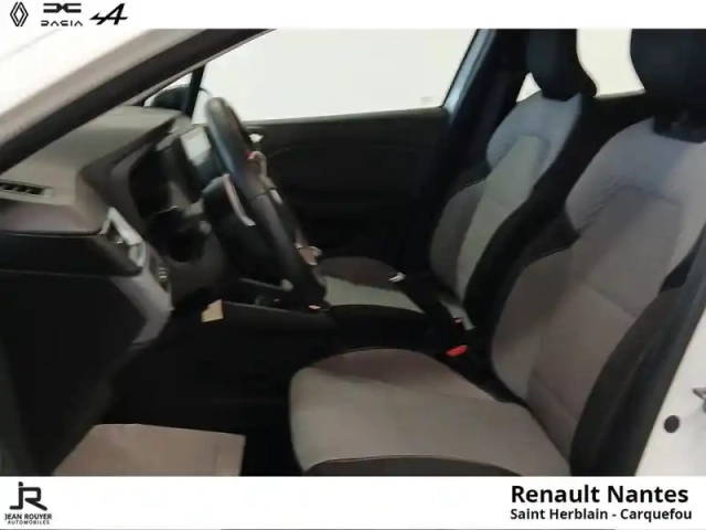 Renault Clio 1.0 tce 90ch evolution — photo 26
