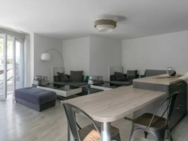 Appartement 4 pièces 82 m²