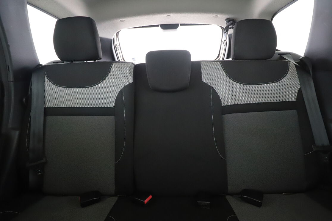 Dacia Duster 1.5 dCi Black Touch 4x2 — photo 14