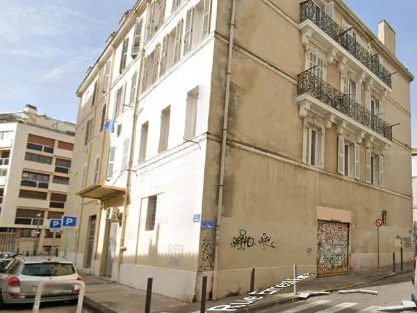 Local commercial 76 m²