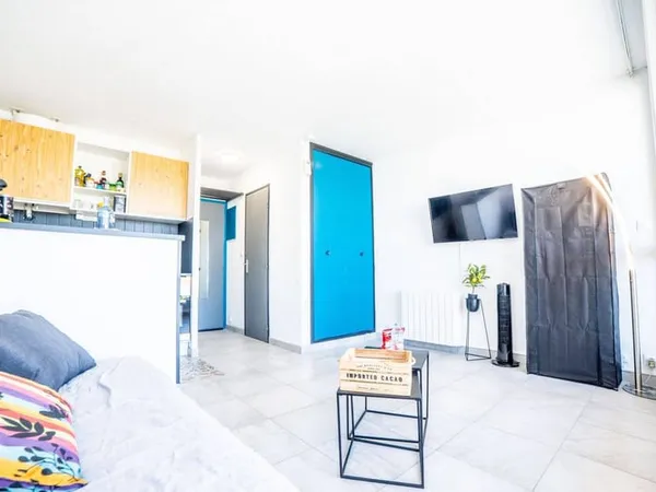 Studio 1 pièce 18 m²