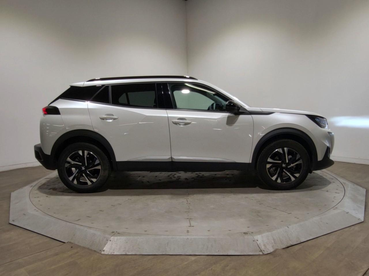 Peugeot 2008 puretech 130 s&s eat8 allure pack — photo 6