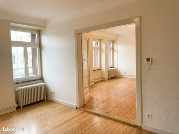 Bel appartement rue de France