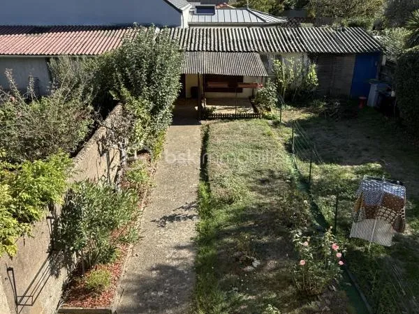 NANTES - ROUTE DE SAINT-JOSEPH - T3 AVEC JARDIN ET DÉPENDANCE
