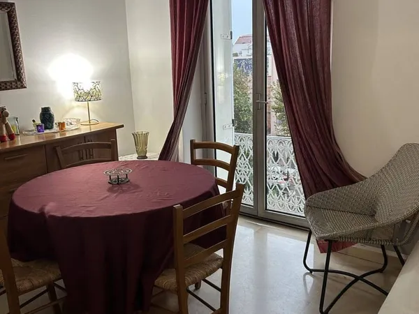 Studio 1 pièce 24 m²