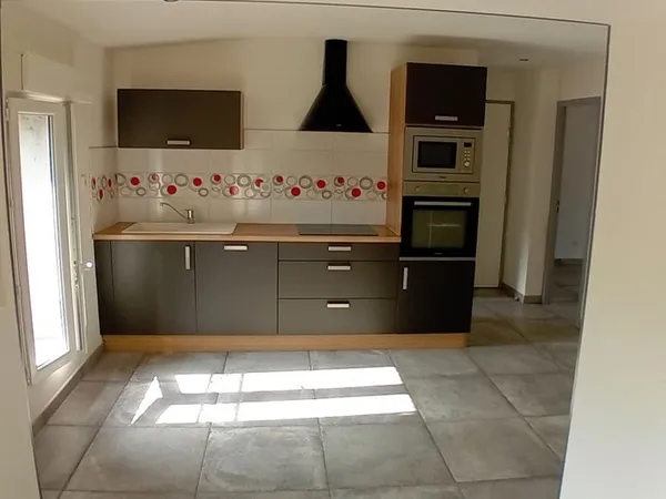 Appartement Location Le Bousquet-d'Orb 3p 63m² 550€