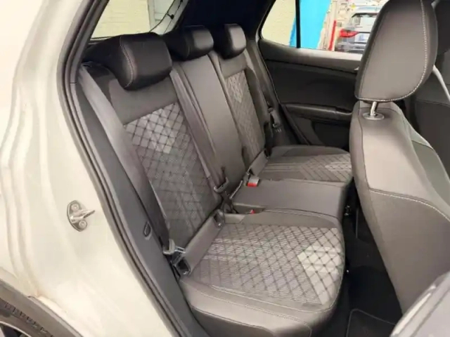 Volkswagen T-Cross 1.0 tsi 116ch r-line edition dsg7 — photo 8