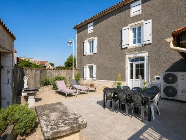 Maison de 6 pièces à la campagne - 162,58 m²