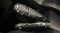 Peugeot 2008 1.2 PureTech 130ch S&S GT EAT8 — photo 23