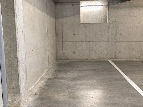 Place de parking sécurisée à louer - Nantes centre