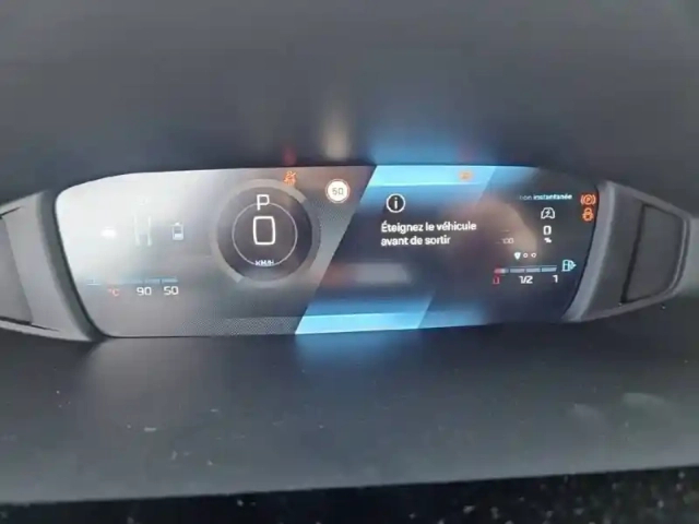 Peugeot 308 hybrid 145 e-dcs6 — photo 10