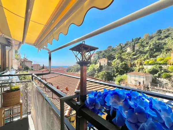 2 pièces à Menton
