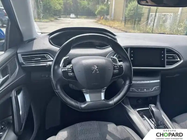 Peugeot 308 sw puretech 130ch s&amp;s eat8 — photo 16