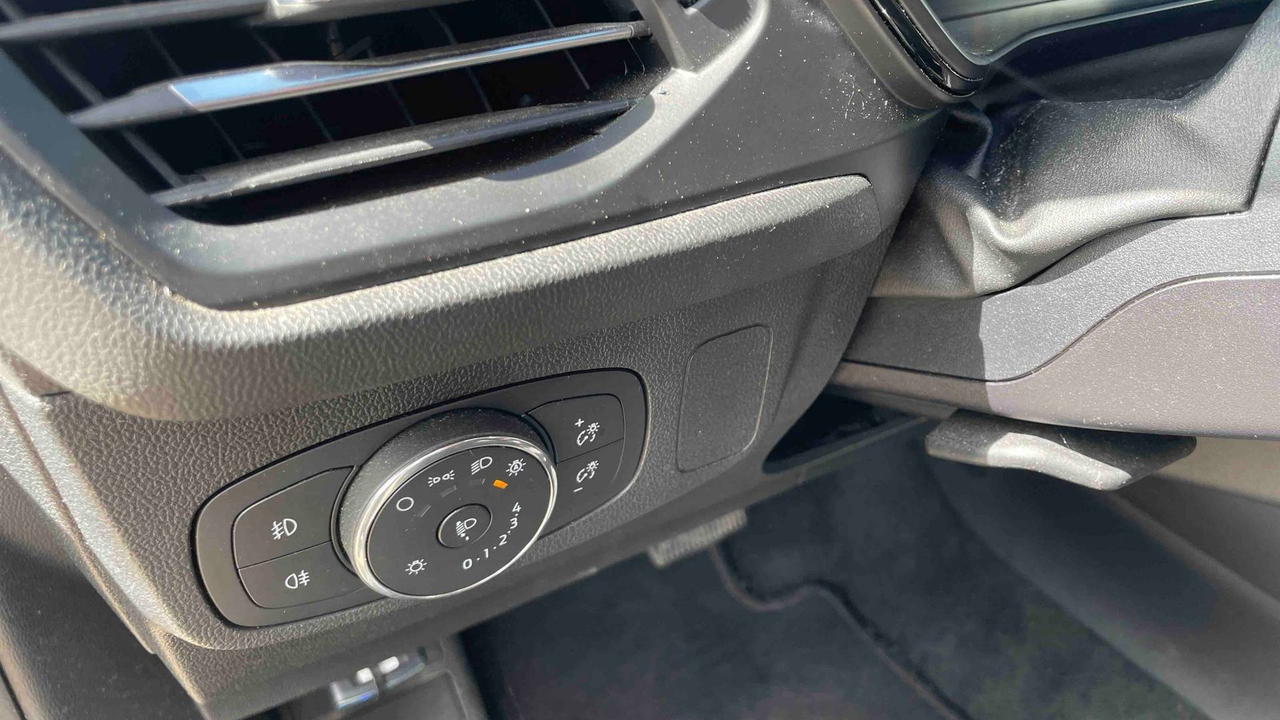 Ford Focus SW 1.0 EcoBoost 155 S&amp;S mHEV Powershift — photo 15