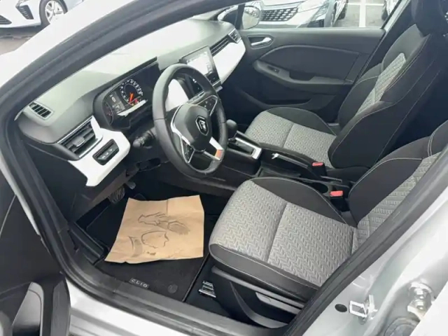 Renault Clio tce 90 x-tronic — photo 118