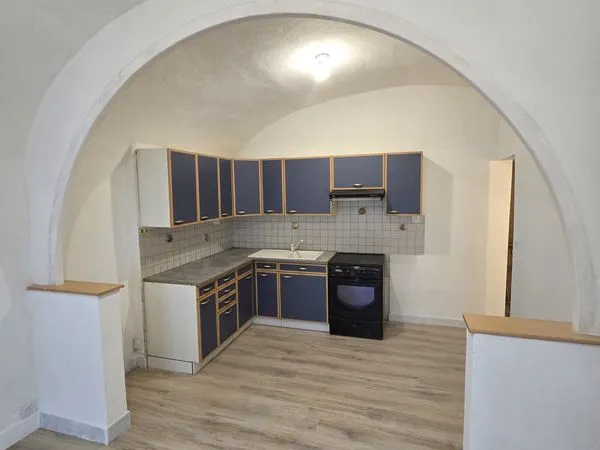 Grand studio climatisé avec garage