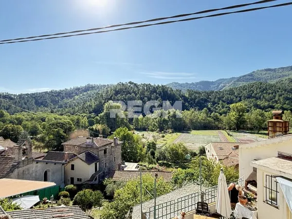Maison de village 85 m2 6 pièces