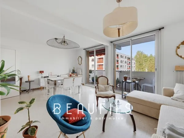 Montpellier - Appartement T4 avec terrasse, parking et cave