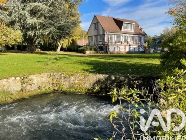 Maison 11 pièces 338 m²